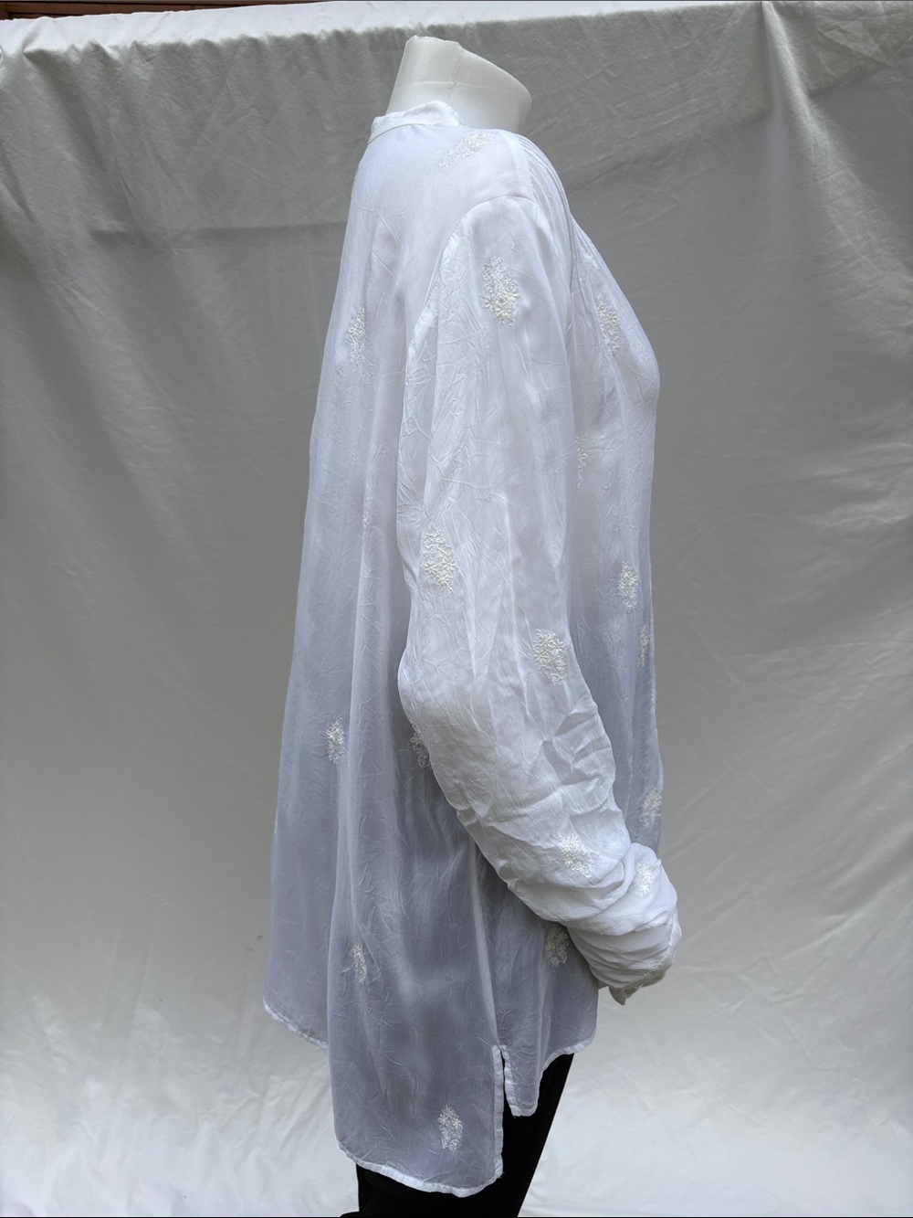 J. Jill White Embroidered Button-Front Tunic - Picture 9 of 10
